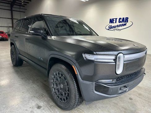 Used 2026 Rivian R1S Premium AWD/4WD image 5