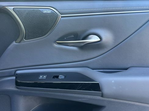 Used 2024 Lexus ES 300h w/ Accessory Package (Z1) FWD image 20
