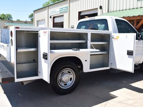 Used 2016 Ford F250 XL w/ Power Equipment Group RWD image 9