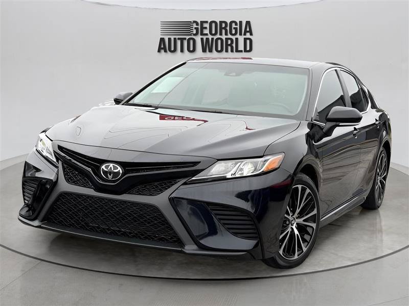 Used 2019 Toyota Camry SE w/ Convenience Package FWD image 3