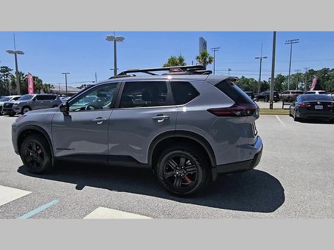 Used 2026 Nissan Rogue SV AWD/4WD image 29