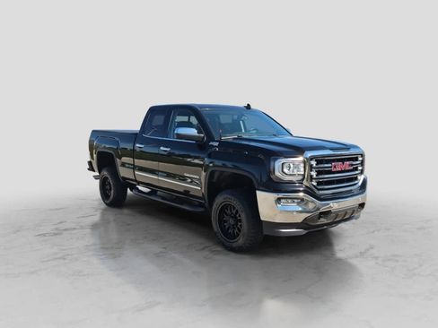 Used 2018 GMC Sierra 1500 SLT w/ Black Pack AWD/4WD image 2