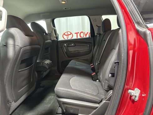 Used 2012 Chevrolet Traverse LT image 30