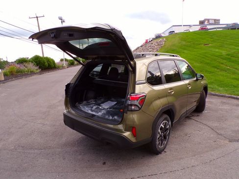 Certified 2026 Subaru Forester Premium AWD/4WD image 18