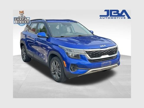 Used 2023 Kia Seltos S AWD/4WD image 1