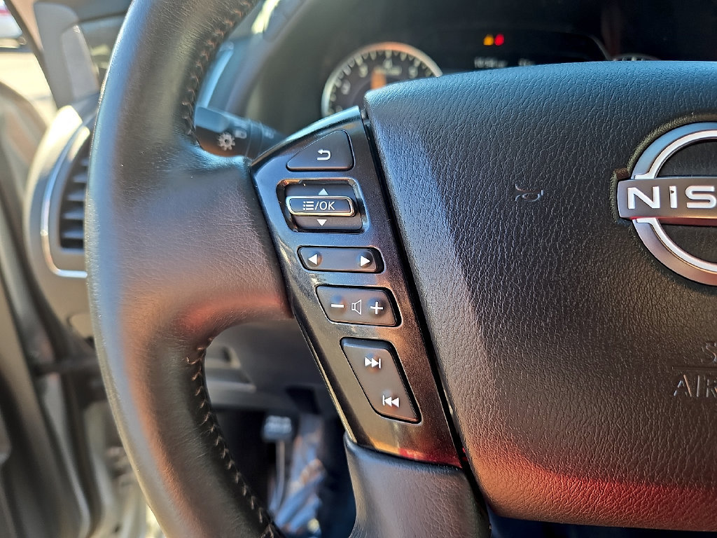 Used 2021 Nissan Armada SV w/ SV Appearance Package AWD/4WD image 22