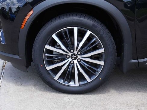 Used 2025 INFINITI QX60 Sensory AWD/4WD image 8
