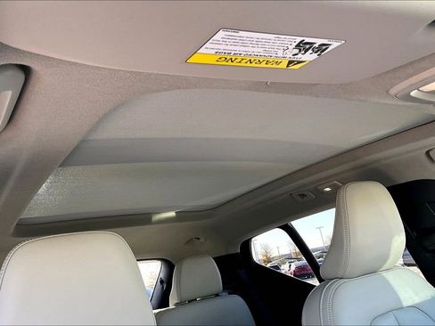 Used 2023 Volvo XC40 B4 Plus w/ Protection Package Premier image 22