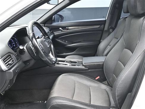 Used 2020 Honda Accord Sport image 11