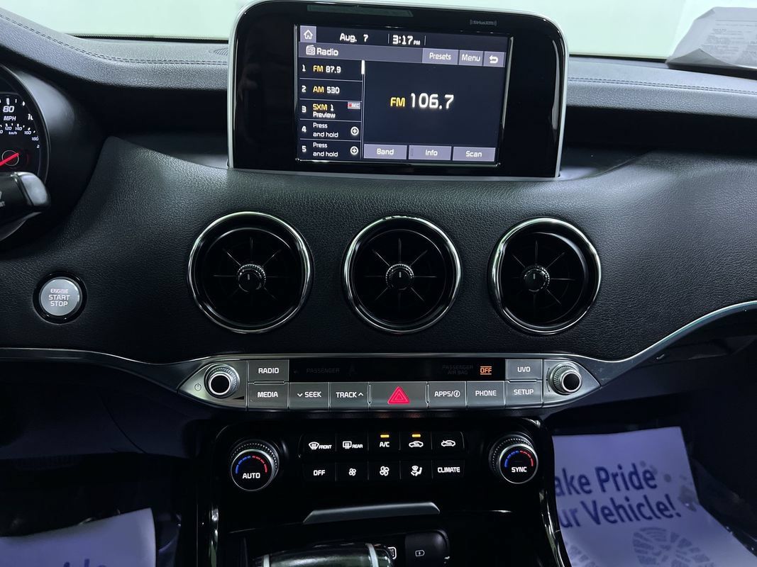 Used 2018 Kia Stinger RWD image 19