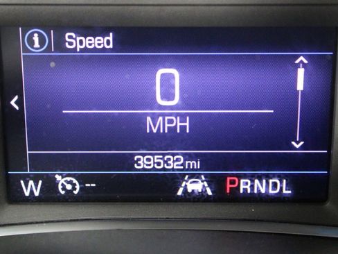 Used 2022 Chevrolet Equinox LS w/ LS Convenience Package image 38