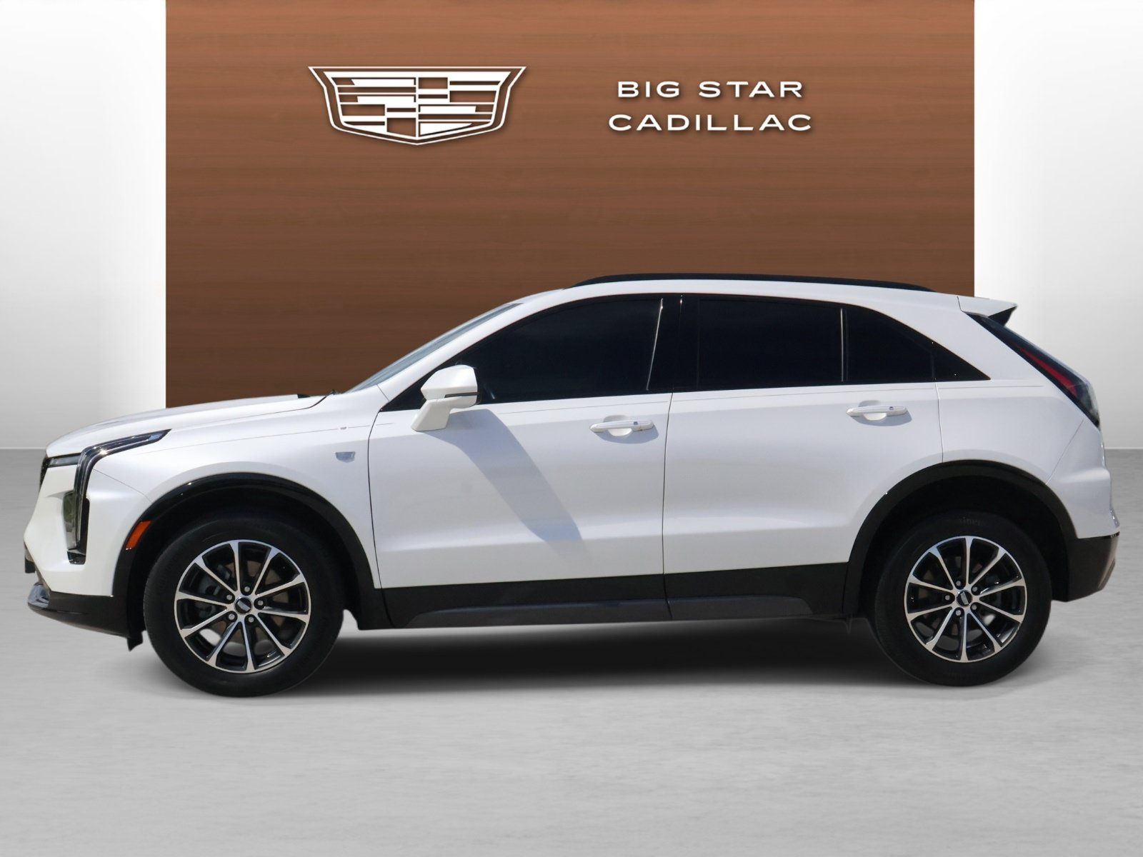 Certified 2024 Cadillac XT4 Sport FWD image 2