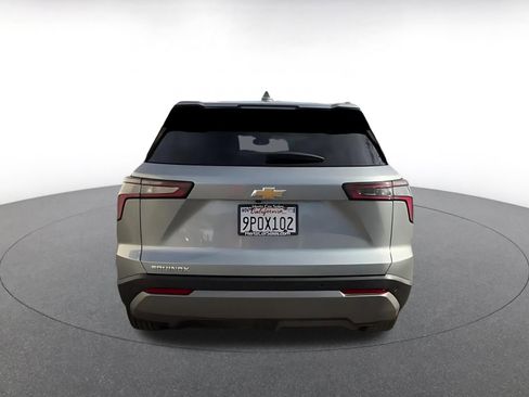 Used 2025 Chevrolet Equinox LT image 12