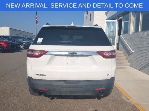 Used 2019 Chevrolet Traverse LT FWD image 5