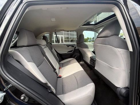 Used 2025 Toyota RAV4 XLE w/ Convenience Package FWD image 11