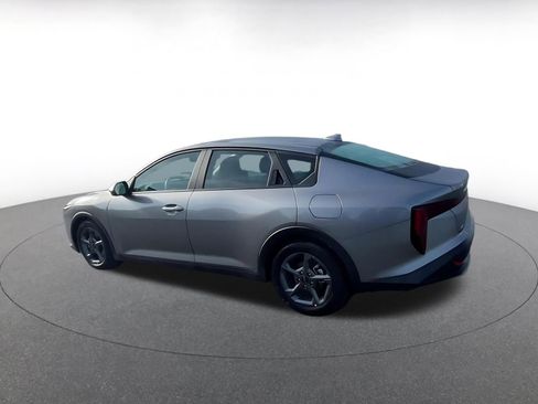 Used 2025 Kia K4 LXS image 10