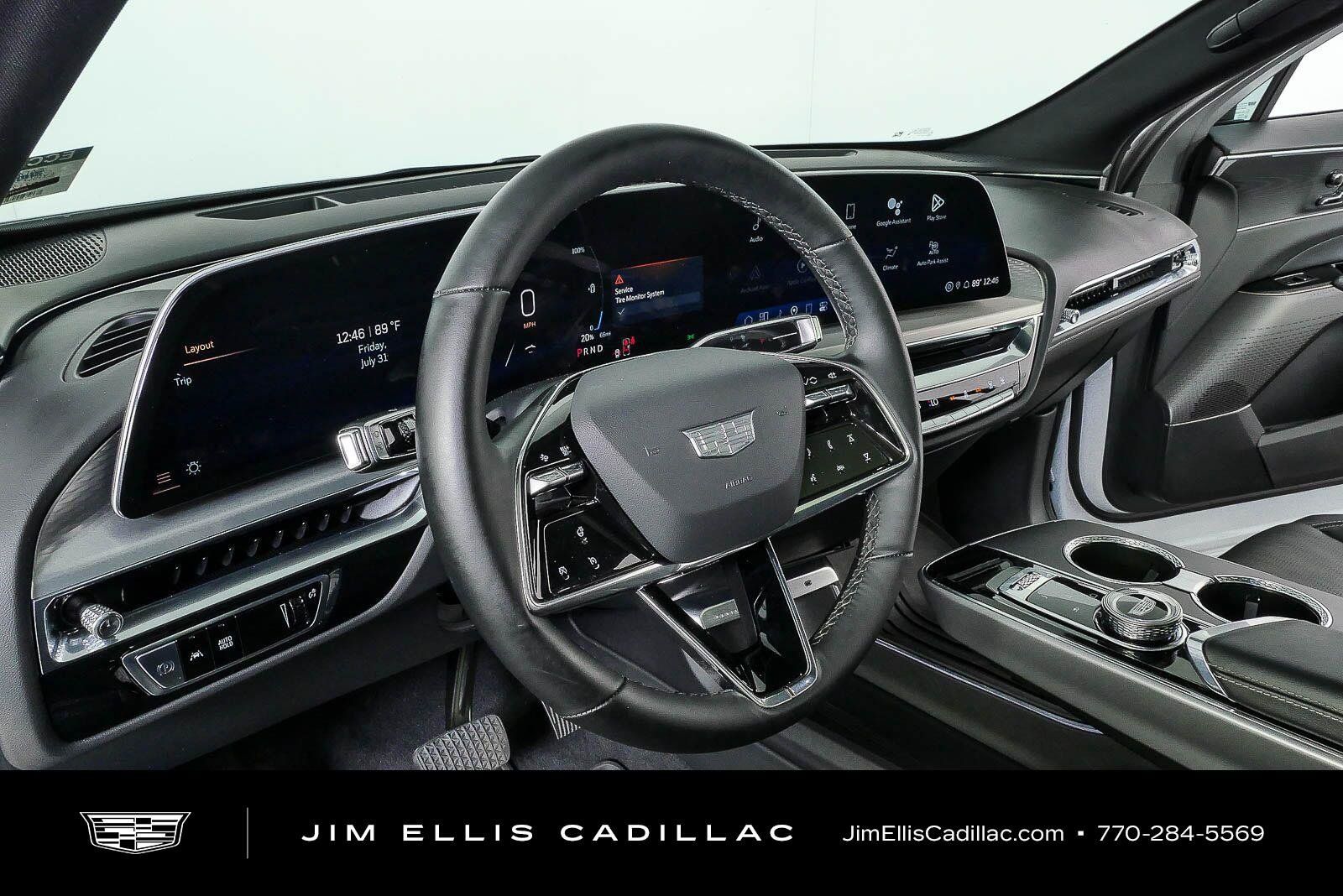 Used 2024 Cadillac Lyriq Luxury AWD/4WD image 4