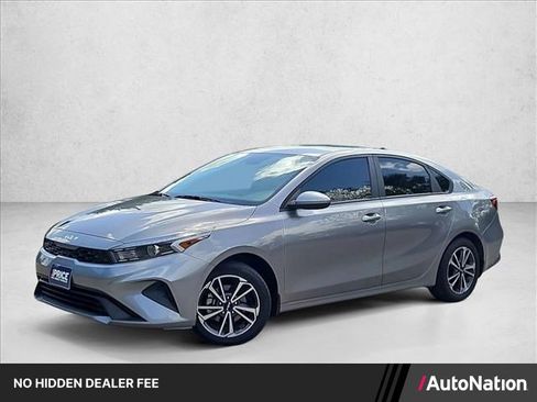 Used 2024 Kia Forte LXS FWD image 1