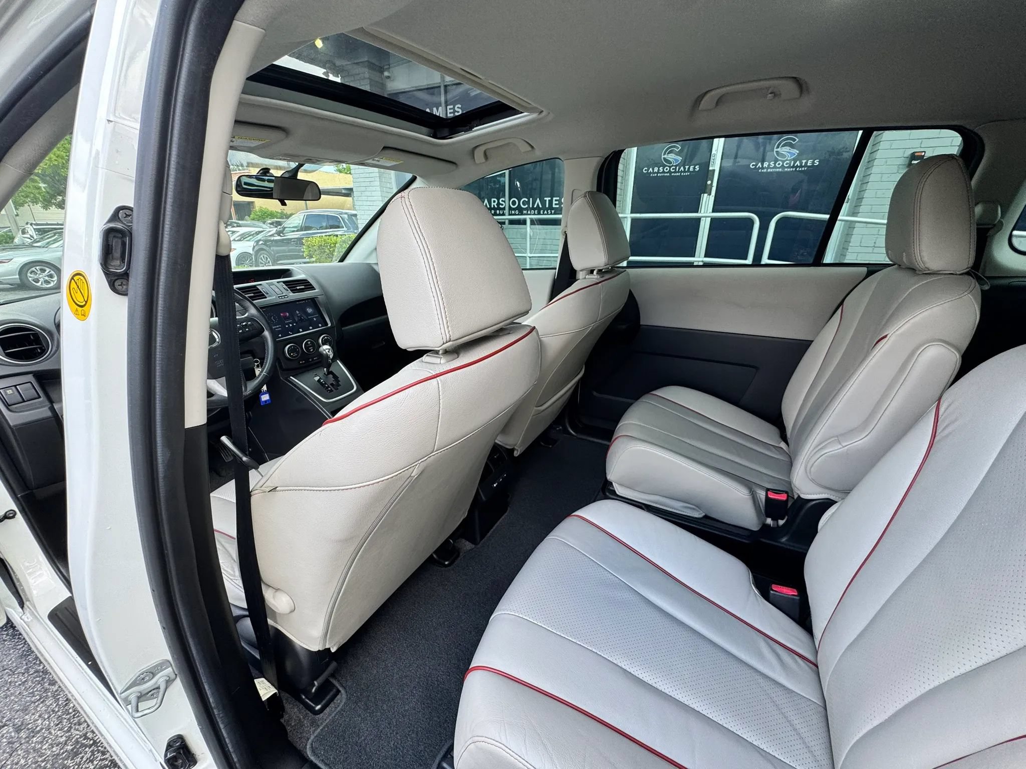 Used 2012 MAZDA MAZDA5 Grand Touring FWD image 26