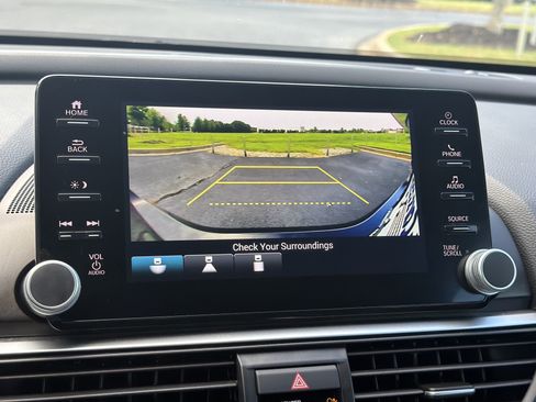 Used 2022 Honda Accord Sport image 14