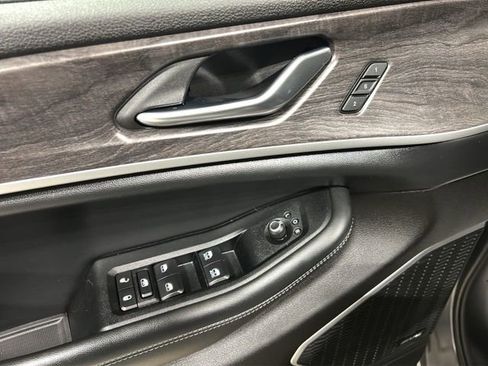 Used 2021 Jeep Grand Cherokee L Limited w/ Trailer Tow Group (B) image 13