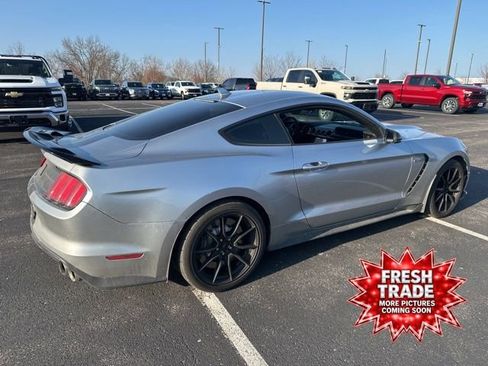 Used 2020 Ford Mustang Shelby GT350 w/ Technology Package image 5