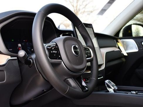 New 2026 Volvo XC60 B5 Ultra w/ Protection Package Premier AWD/4WD image 12