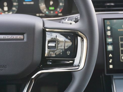 New 2025 Land Rover Range Rover Evoque S image 12