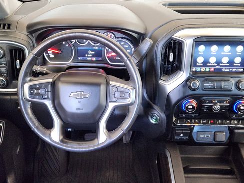 Used 2021 Chevrolet Silverado 1500 LT Trail Boss w/ Convenience Package II image 28