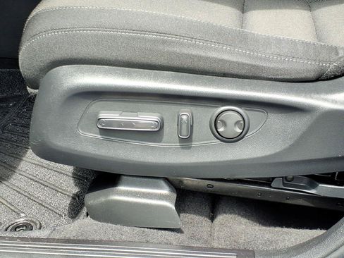 Used 2024 Honda CR-V EX image 17