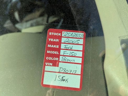 Used 2005 Ford F150 XLT image 5