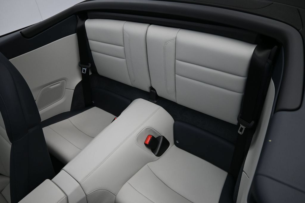 Certified 2026 Porsche 911 Carrera 4S AWD/4WD image 7