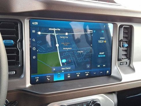 Certified 2023 Ford Bronco Outer Banks w/ Sasquatch Package image 16