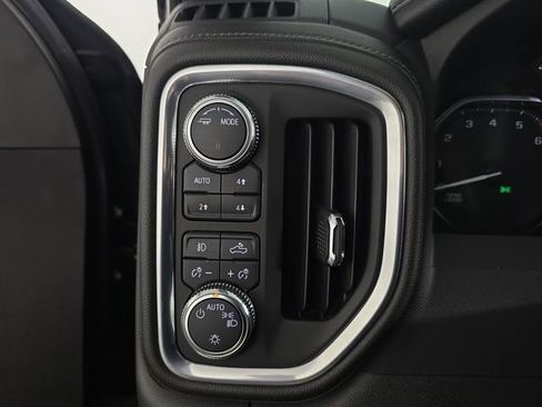 Used 2022 GMC Sierra 1500 Elevation image 18