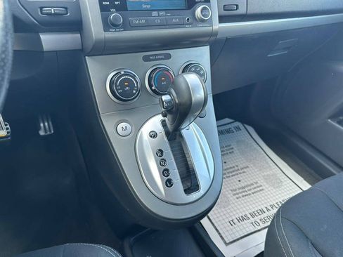 Used 2011 Nissan Sentra SE-R FWD image 19
