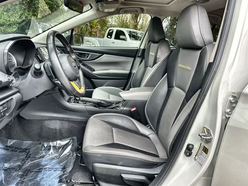 Used 2022 Subaru Crosstrek 2.5i Sport w/ Moonroof Package image 11