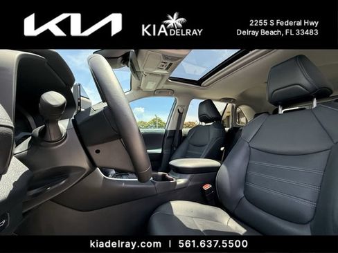 Used 2023 Toyota RAV4 Limited FWD image 20