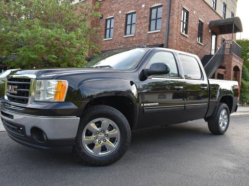 Used 2009 GMC Sierra 1500 SLT w/ Suspension Package, Off-Road image 49