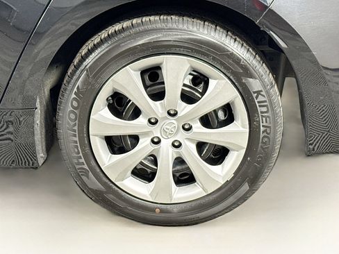 Certified 2025 Toyota Corolla LE FWD image 9