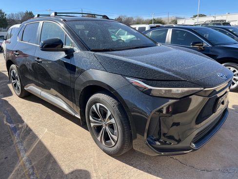 Used 2024 Toyota bZ4X XLE image 3