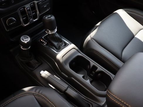 New 2025 Jeep Wrangler Sahara image 27