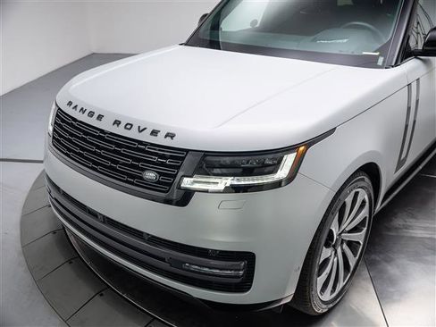 New 2026 Land Rover Range Rover Long Wheelbase Autobiography AWD/4WD image 9