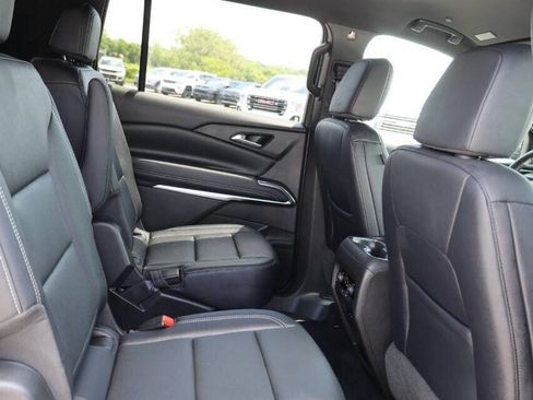 Used 2026 Chevrolet Traverse LT w/ Driver Confidence Package AWD/4WD image 15