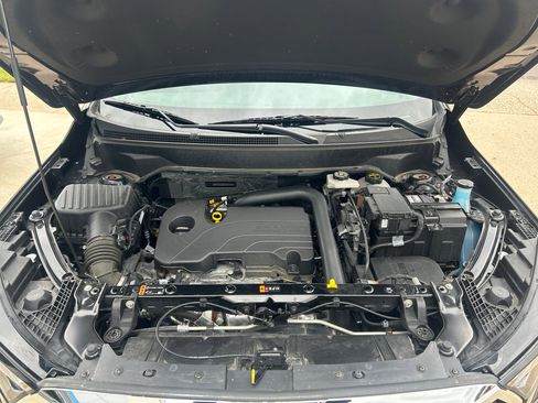 Used 2024 GMC Terrain SLT image 12