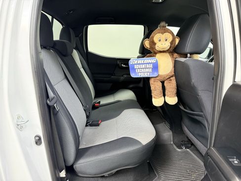 Used 2021 Toyota Tacoma TRD Sport image 27