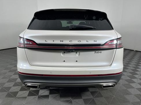 Used 2019 Lincoln Nautilus Select FWD image 10