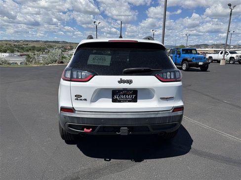Used 2019 Jeep Cherokee Trailhawk w/ Comfort/Convenience Group AWD/4WD image 6