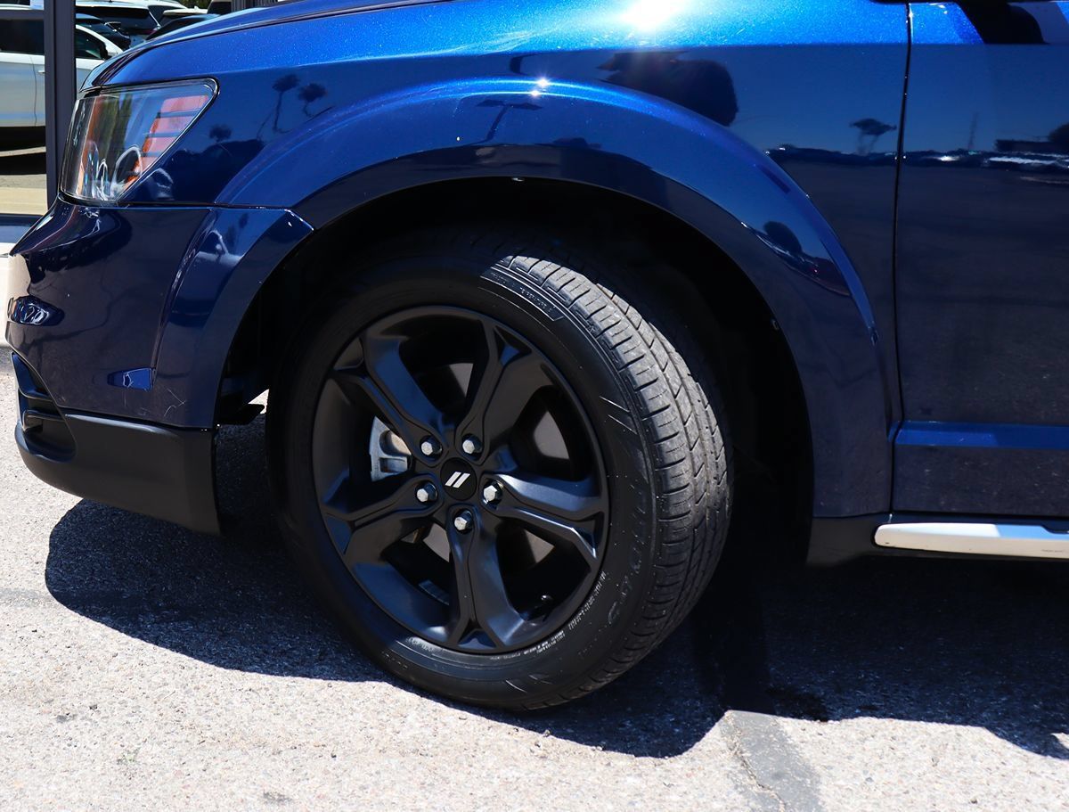 Used 2020 Dodge Journey Crossroad FWD image 5