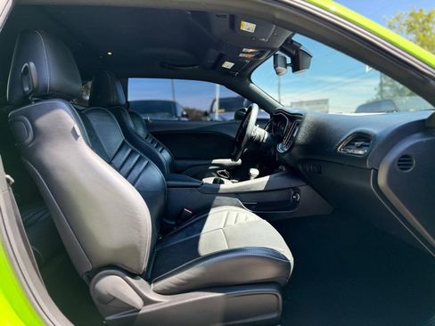 Used 2019 Dodge Challenger SRT Hellcat RWD image 25