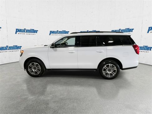 New 2025 Ford Expedition Active image 7